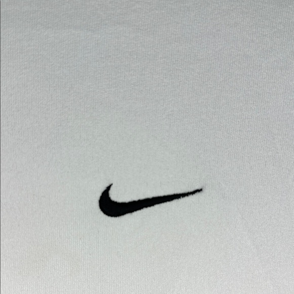 Nike Dri Fit Long Sleeve Tee - Small - Picture 2 of 6